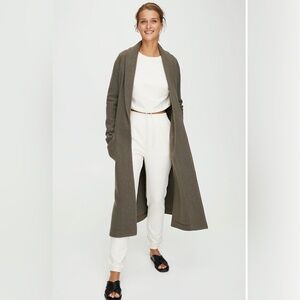 NWT Babaton Aritzia Luxe Lounge in Elegant Charcoal XL